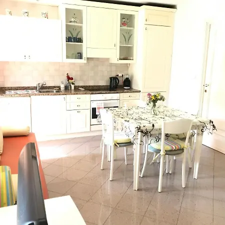 En Rez De Jardin En Bord De Avec Piscine Apartmán Saint-Laurent-du-Var