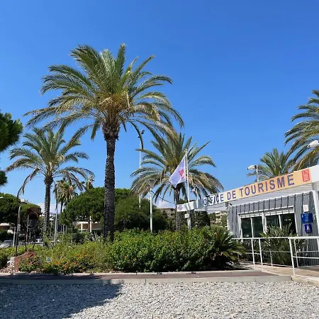 Studio En Rez De Jardin En Bord De Mer Avec Piscine Apartment *
